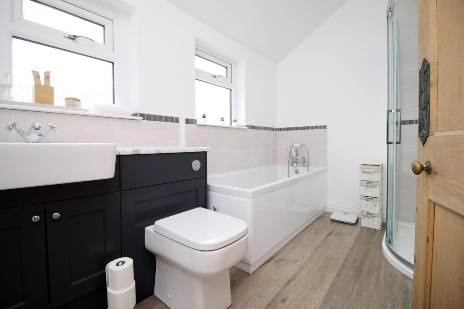 Quiet And Spacious 3 Bedroom Cardiff Extérieur photo
