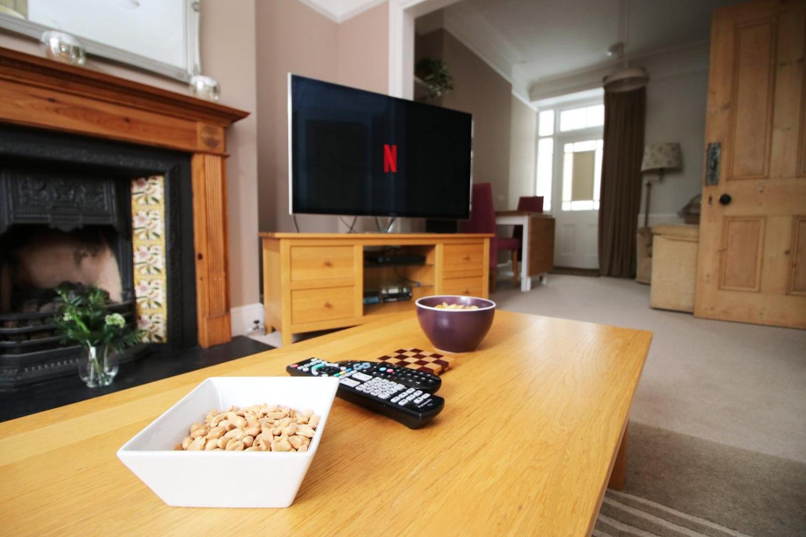 Quiet And Spacious 3 Bedroom Cardiff Extérieur photo